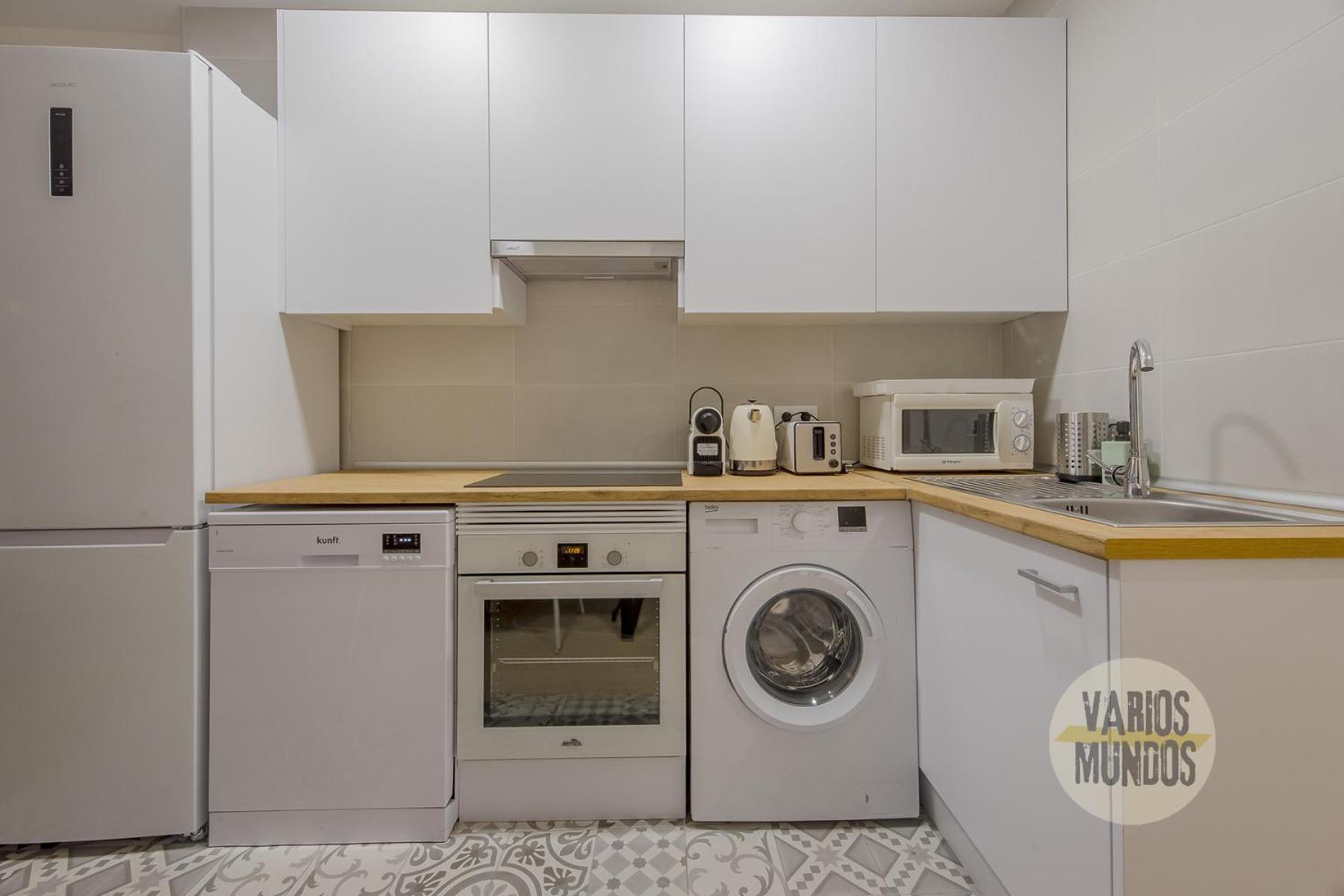 Downtown&New Apt Para 9Pax En La Plaza De Chueca Madrid Exterior photo